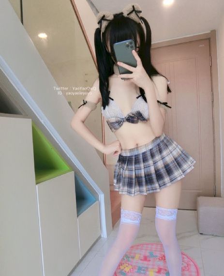 办公室里的女教师3_BD英语在线视频观看