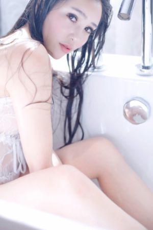 三攻一受4p巨肉寝室_剧情片在线手机播放